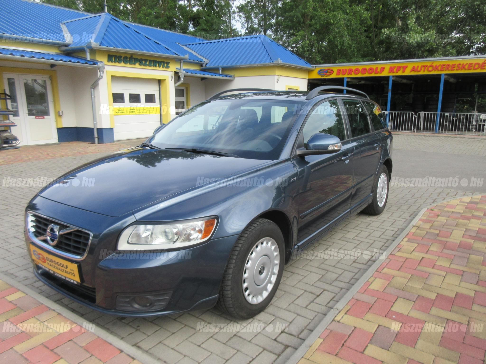 VOLVO V50 2010 - 1