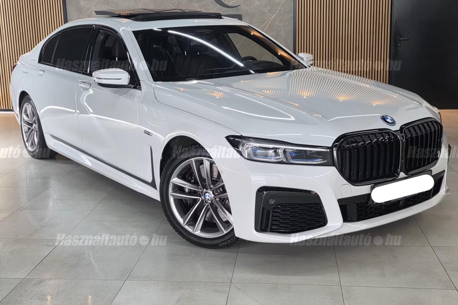 BMW 745 2022/2 - 1