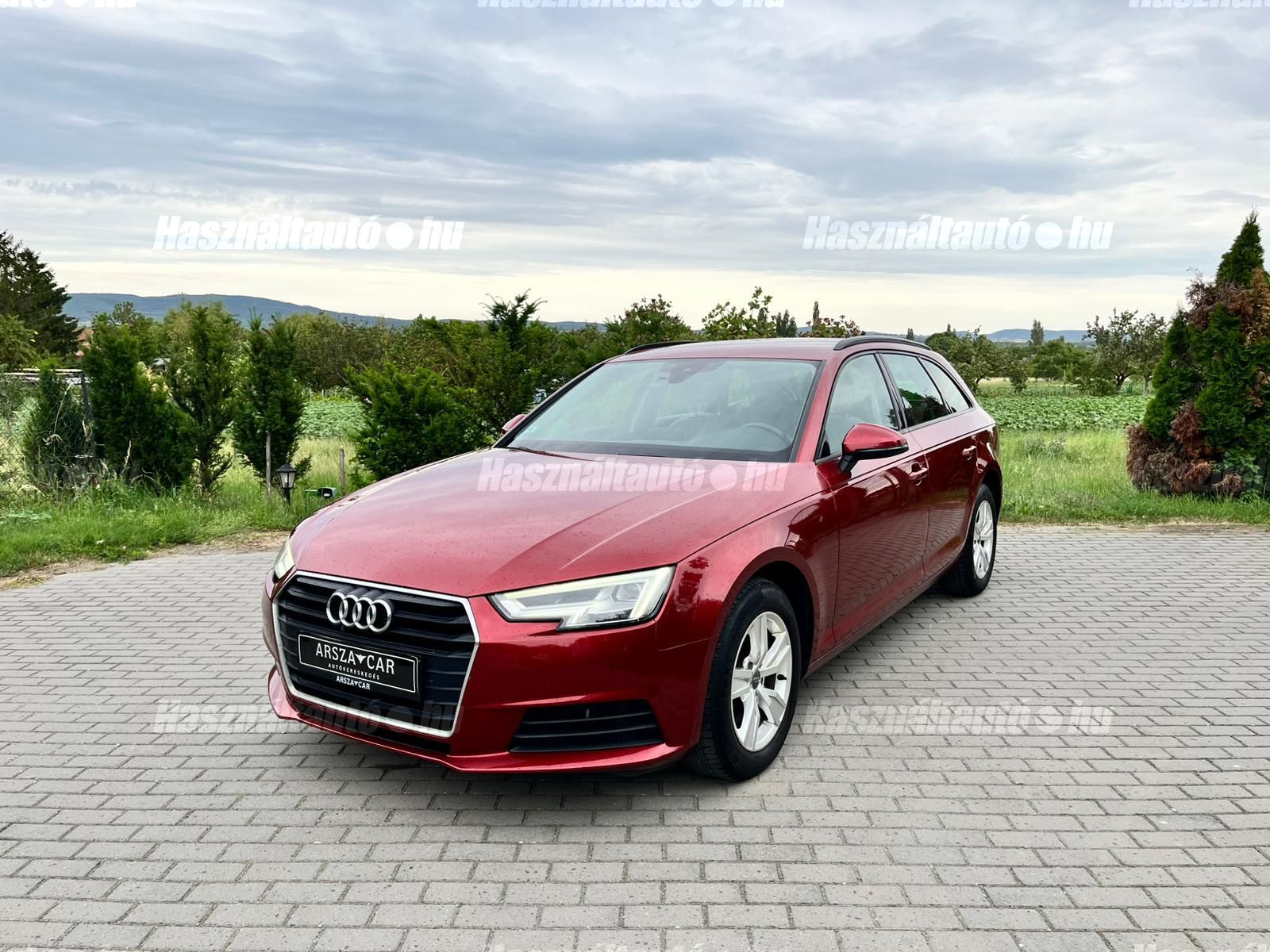 AUDI A4 2019/8 - 1