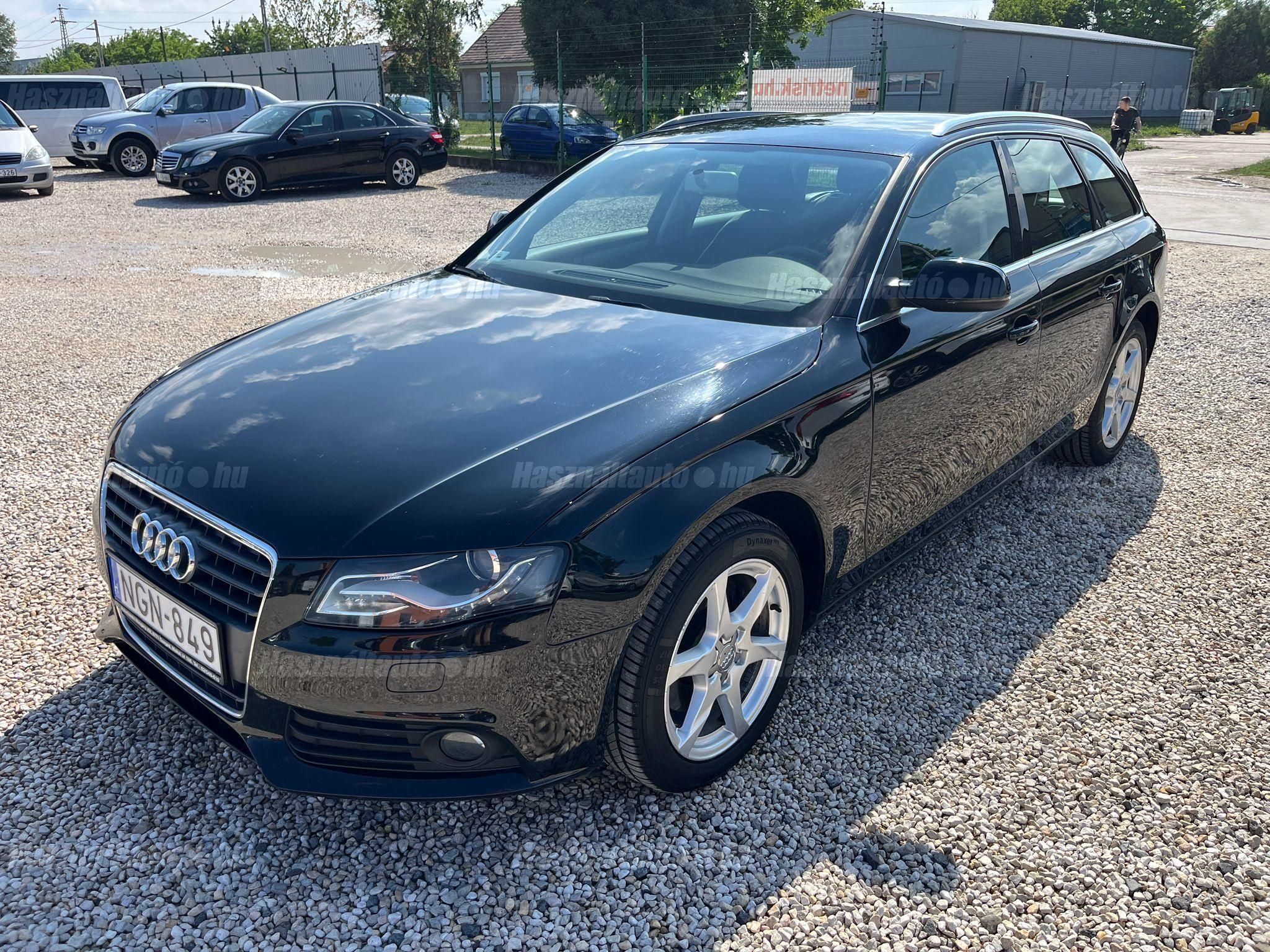 AUDI A4 2011/3 - 1