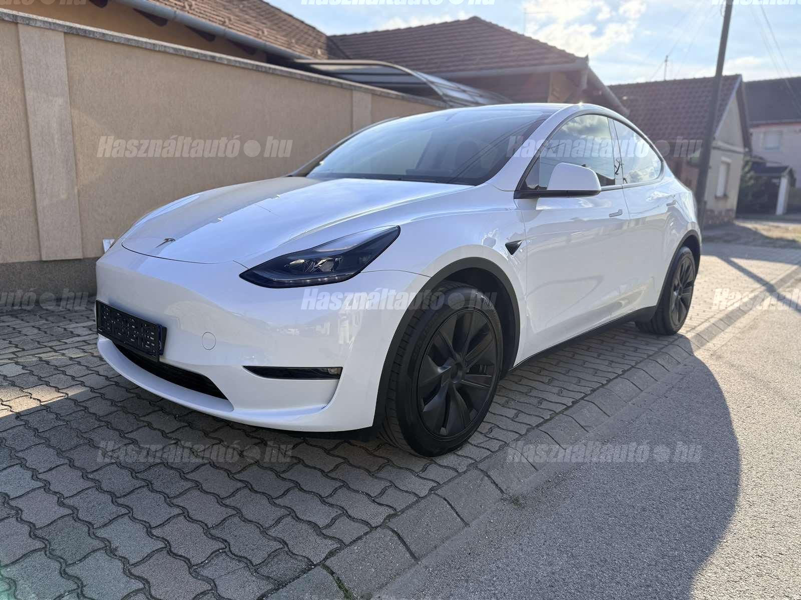 TESLA MODEL Y 2025/1 - 1
