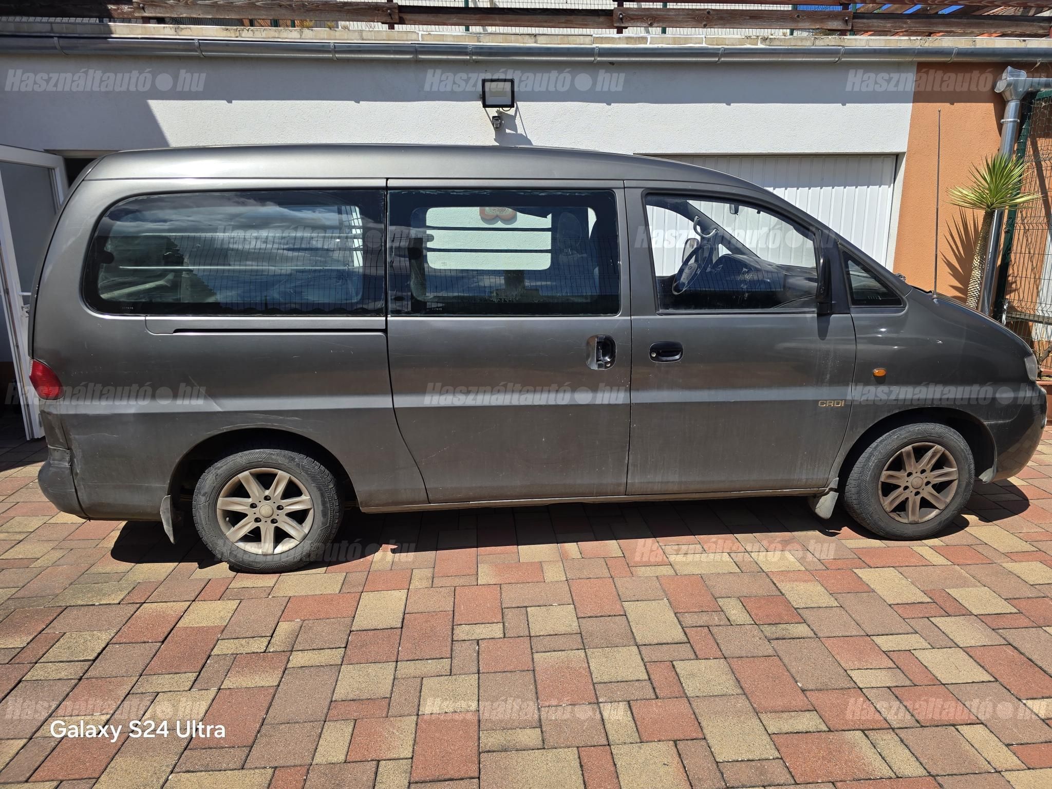 HYUNDAI H-1 2002/10 - 1