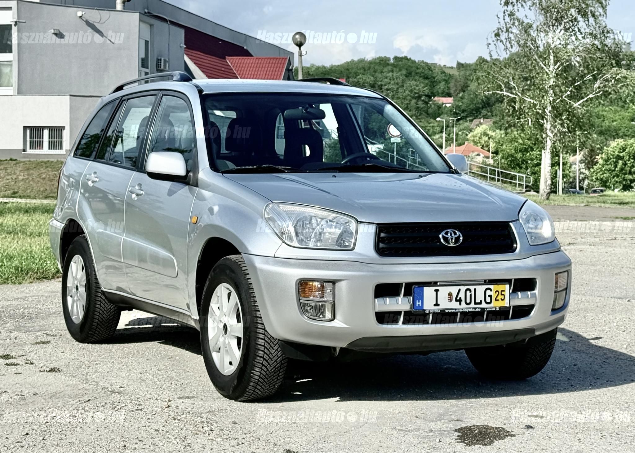 TOYOTA RAV 4 2002/3 - 1
