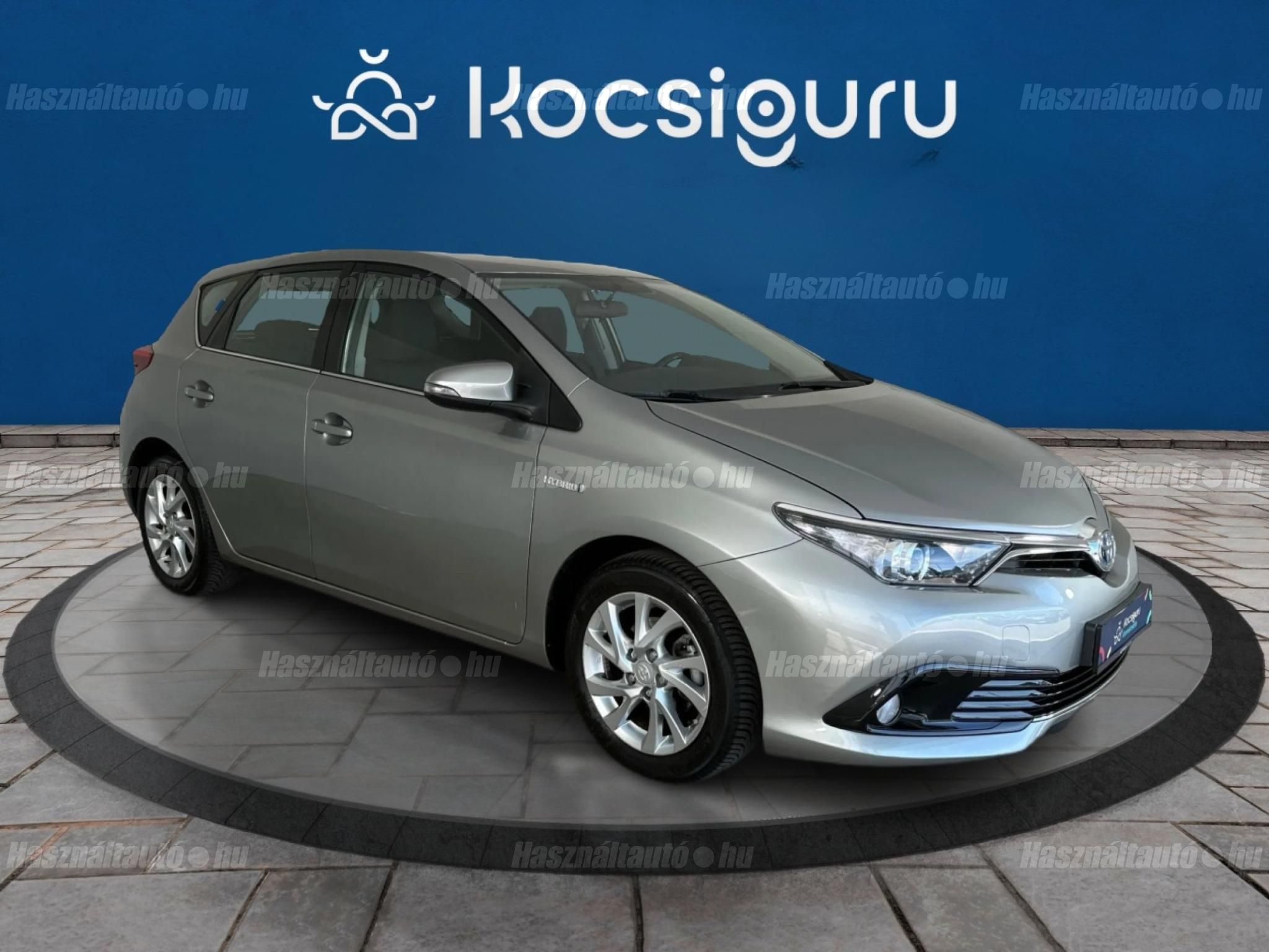 TOYOTA AURIS 2016/3 - 1