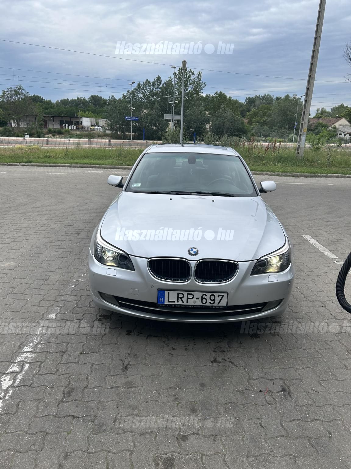 BMW 520 2009 - 1