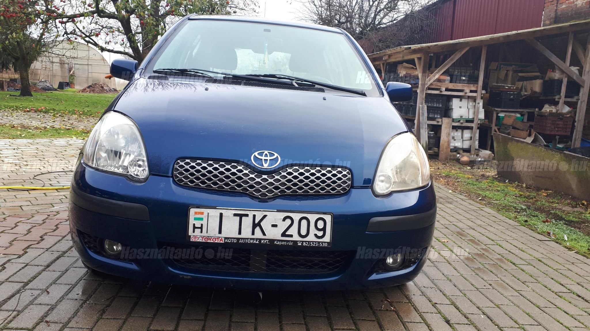 TOYOTA YARIS 2003/8 - 1