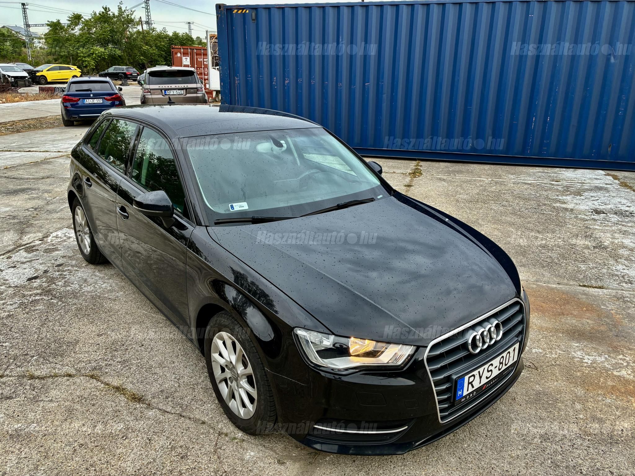 AUDI A3 2013/11 - 1