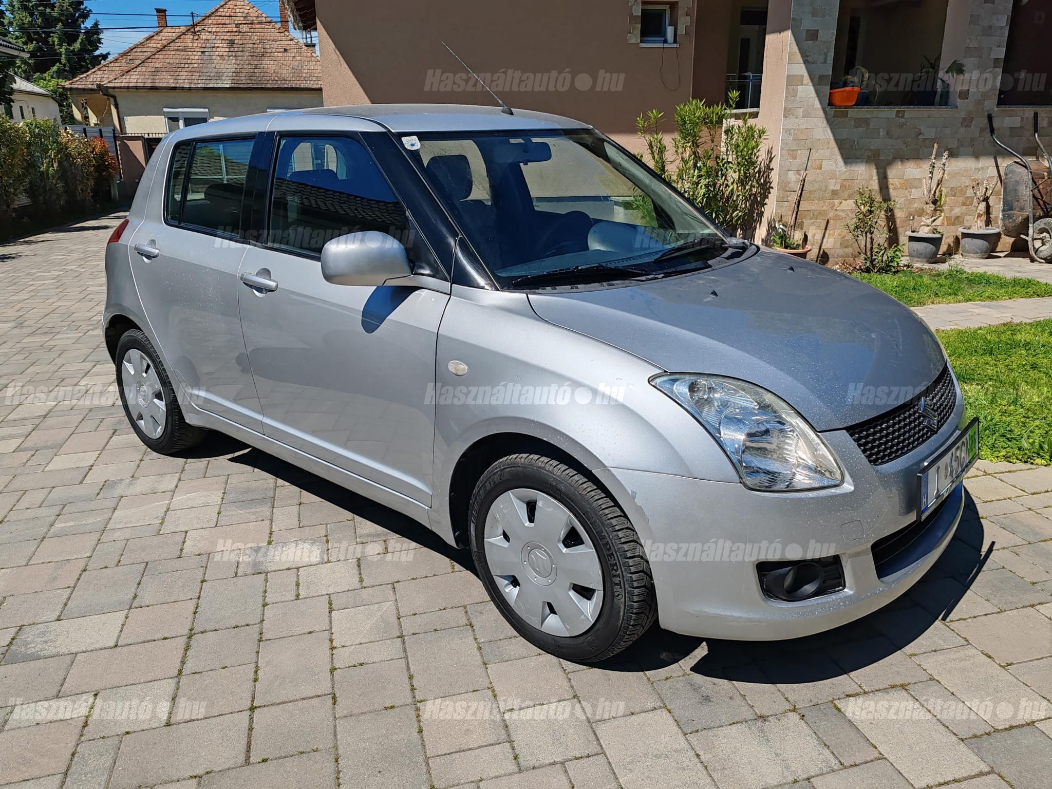 SUZUKI SWIFT 2011/10 - 1