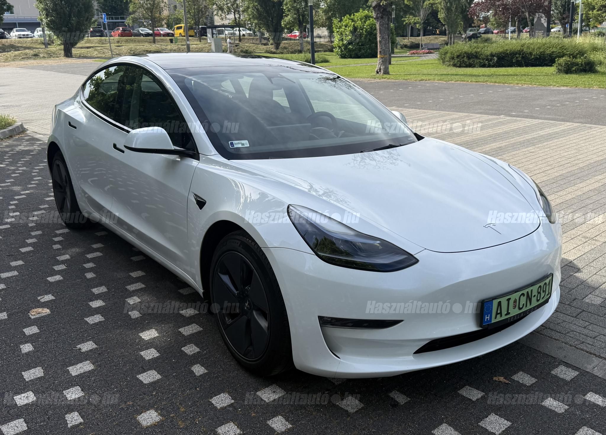 TESLA MODEL 3 2022/12 - 1