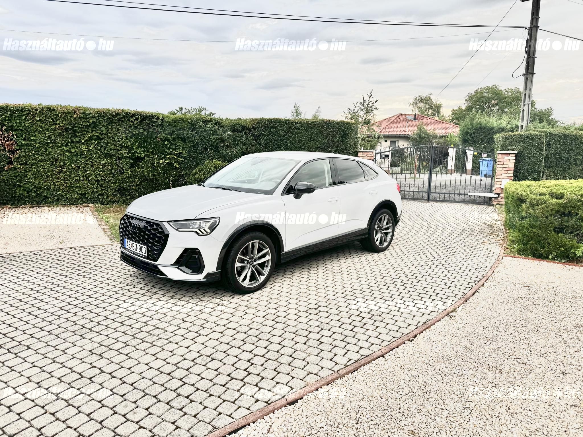 AUDI Q3 2021/12 - 1