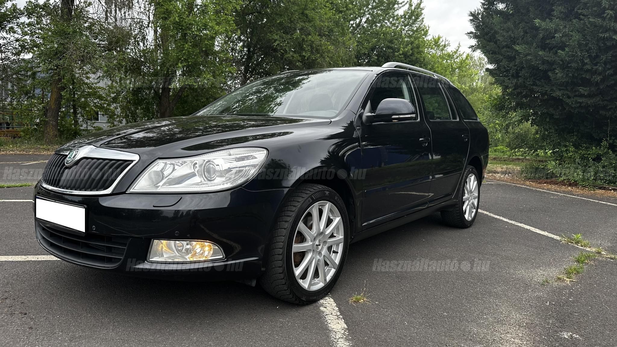 SKODA OCTAVIA 2012/10 - 1