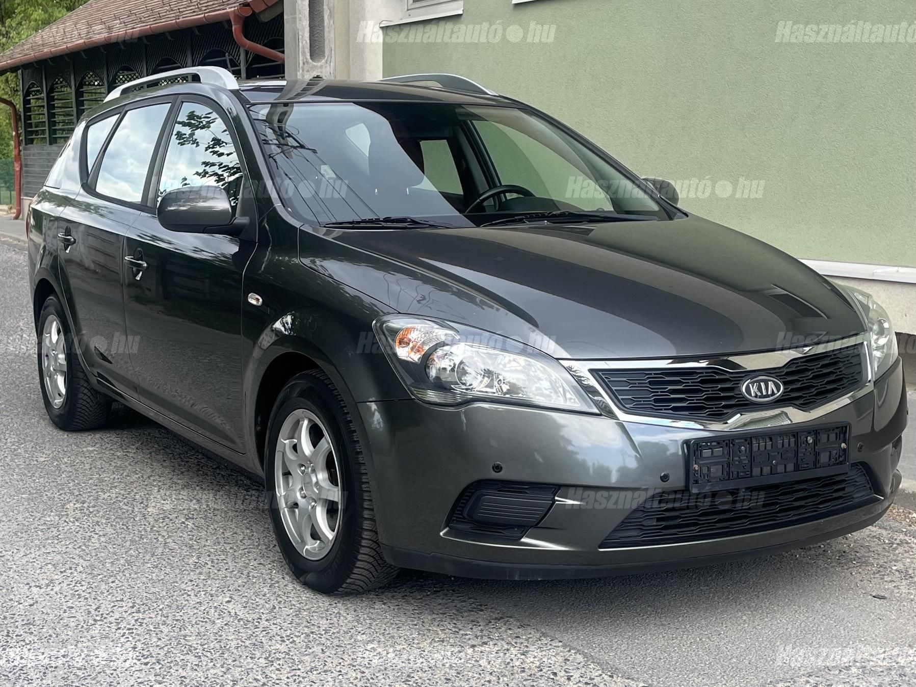 KIA CEE'D 2009/10 - 1