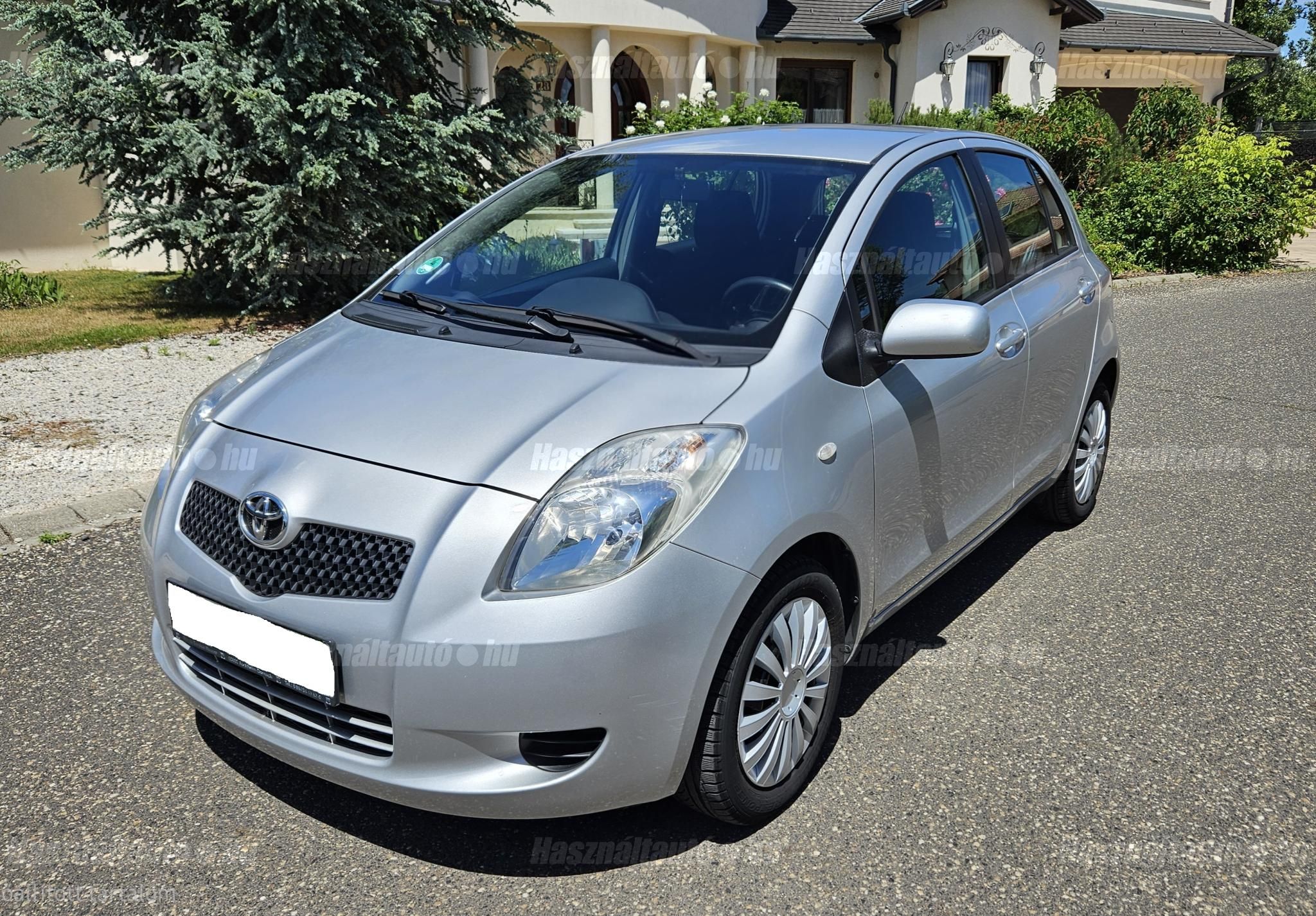 TOYOTA YARIS 2007/2 - 1