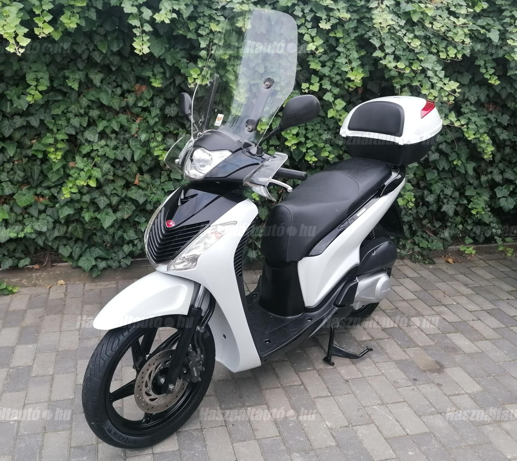 HONDA SH 150 2011/12 - 1