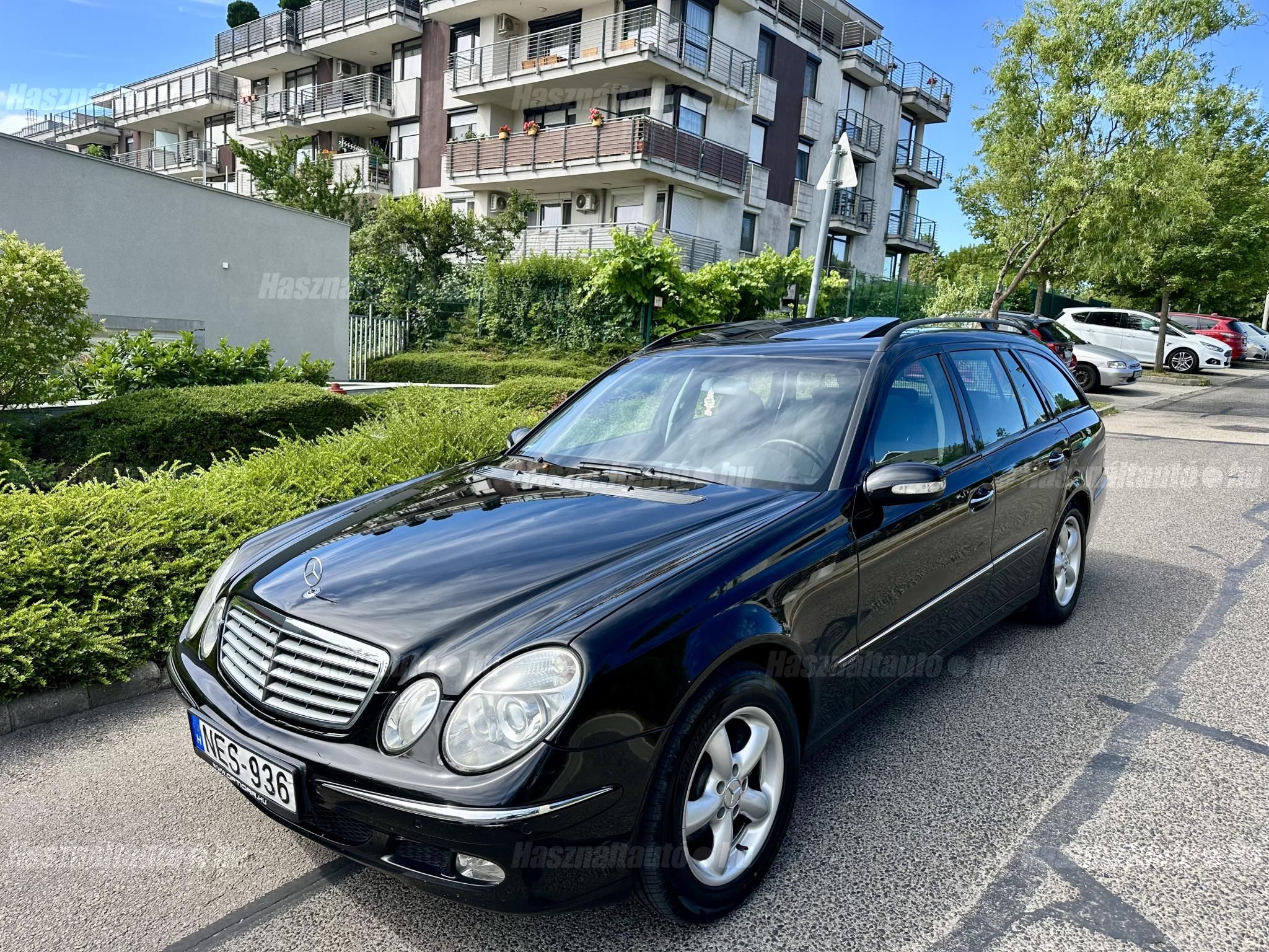 MERCEDES-BENZ E-OSZTÁLY 2004/12 - 1