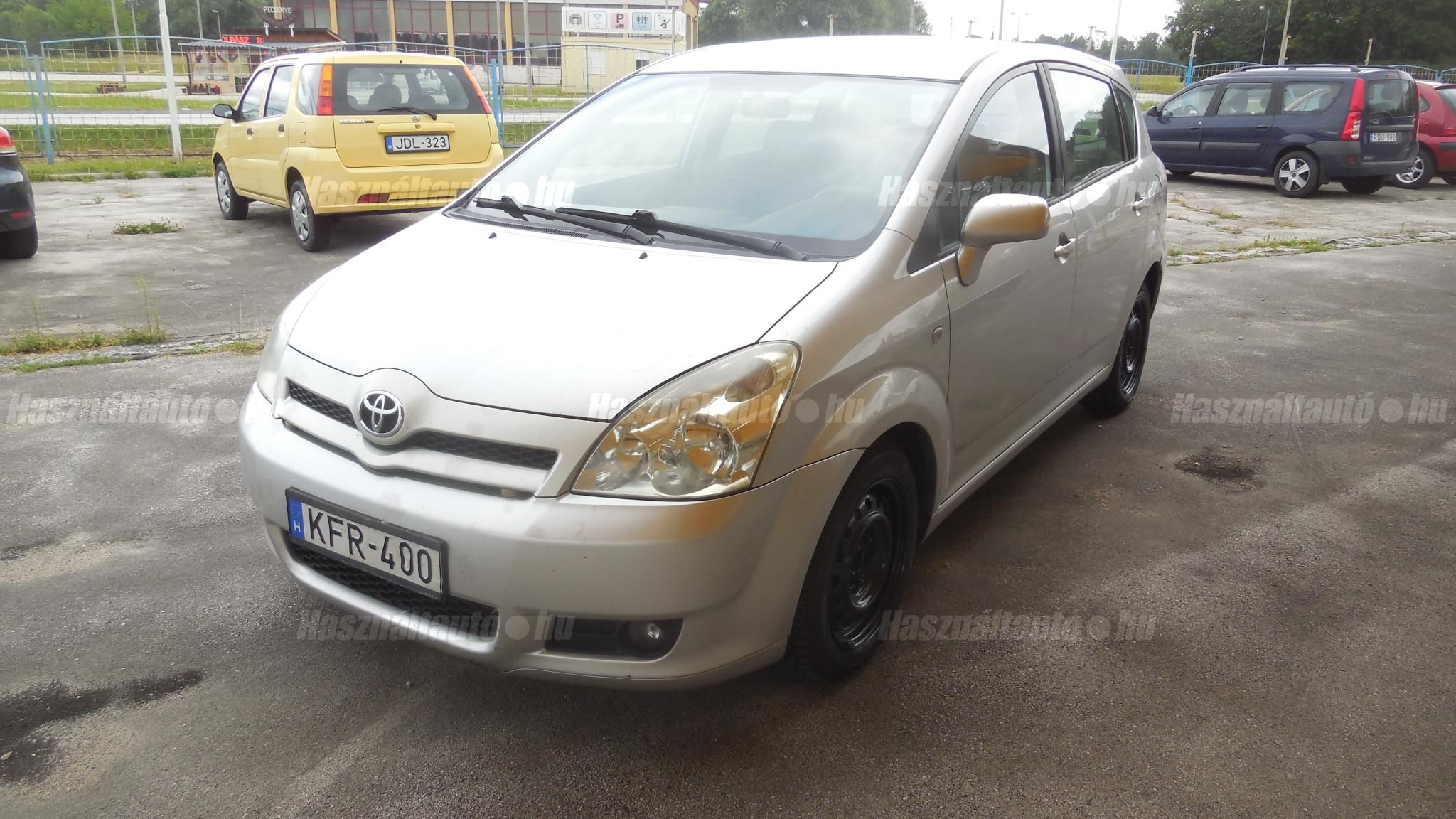 TOYOTA AVENSIS VERSO 2006/4 - 1
