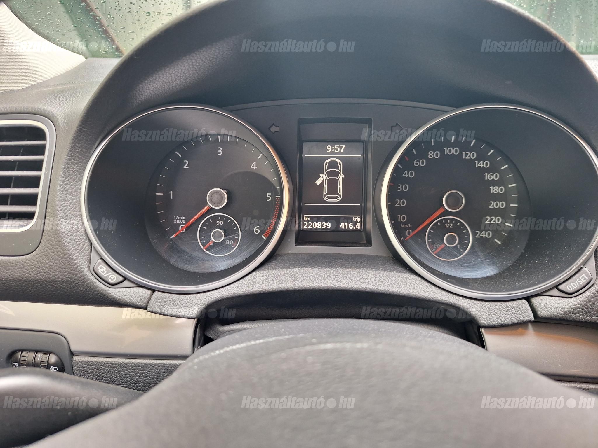 VOLKSWAGEN GOLF VI 2012/8 - 1