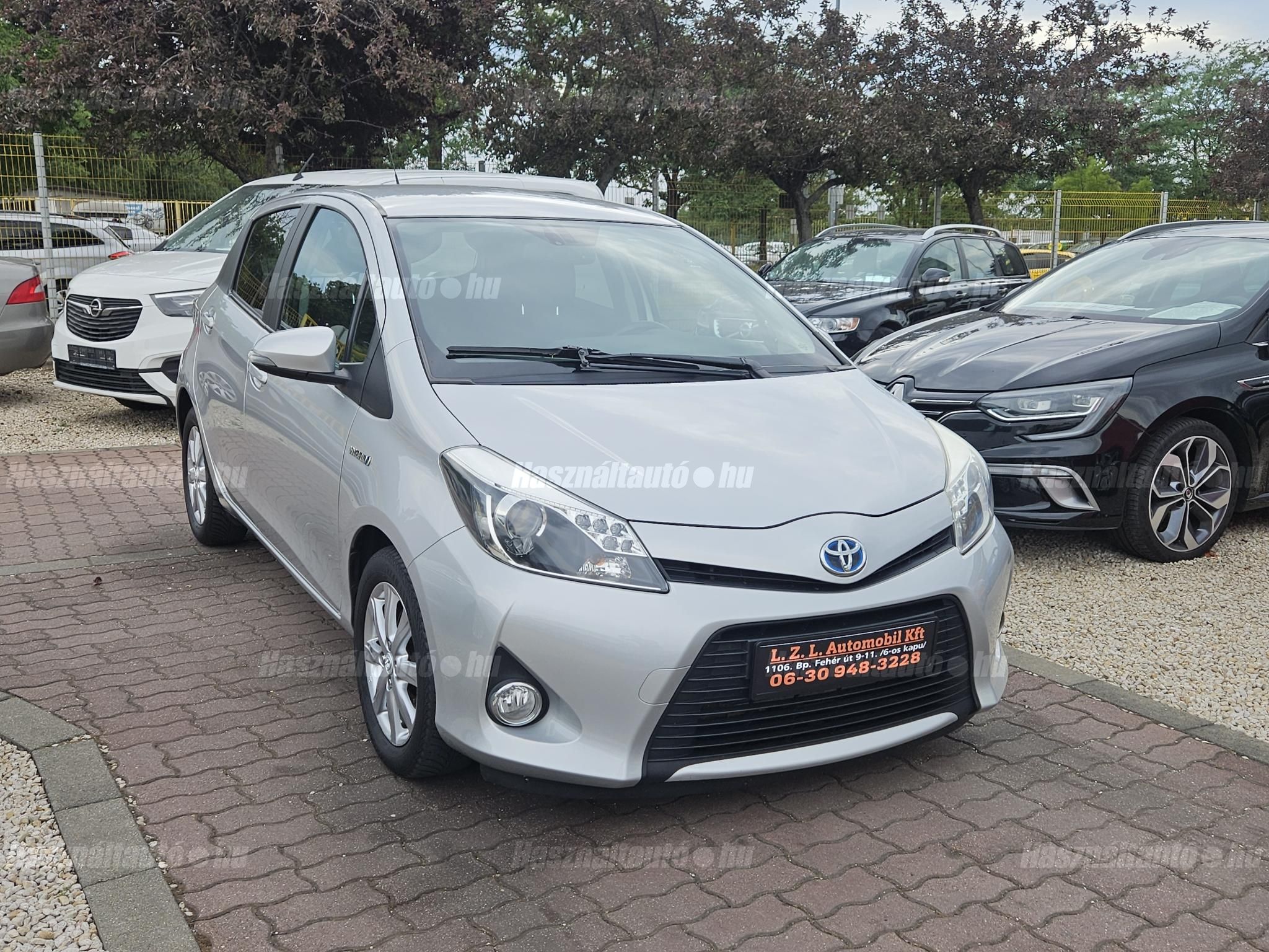 TOYOTA YARIS 2014/12 - 1
