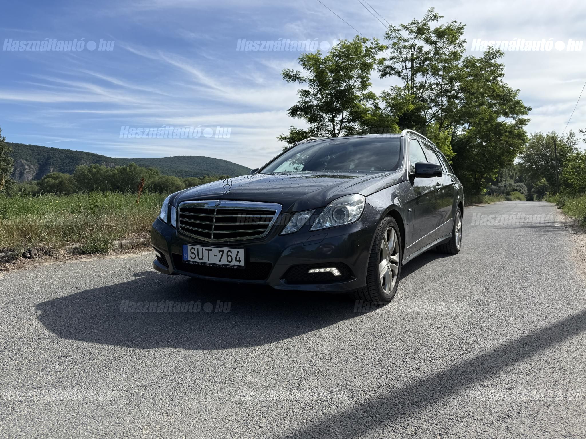 MERCEDES-BENZ E 250 2010/6 - 1