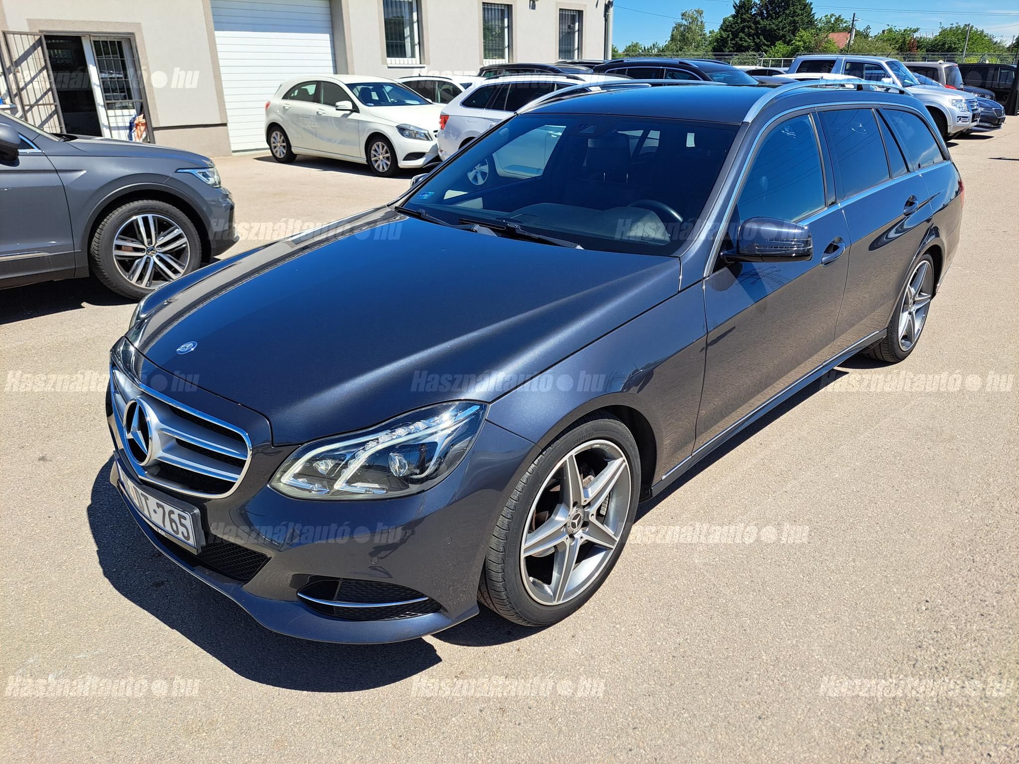 MERCEDES-BENZ E 220 2015/12 - 1