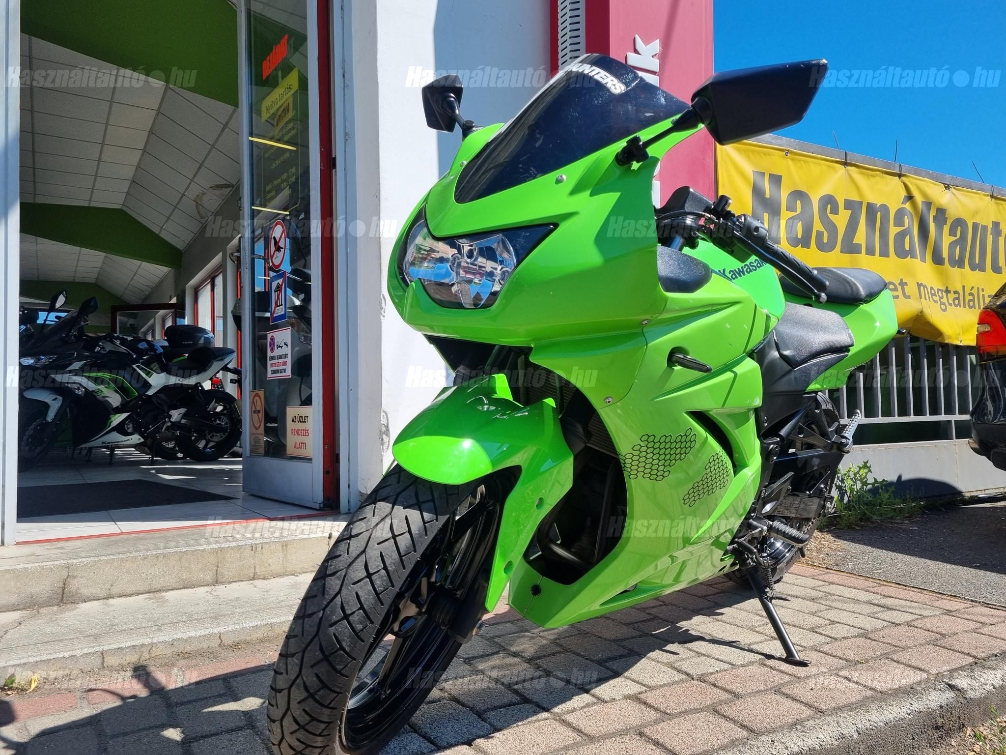 KAWASAKI NINJA 250R 2009/10 - 1