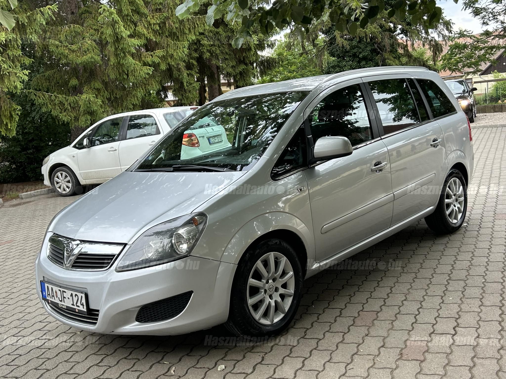 OPEL ZAFIRA B 2012/12 - 1
