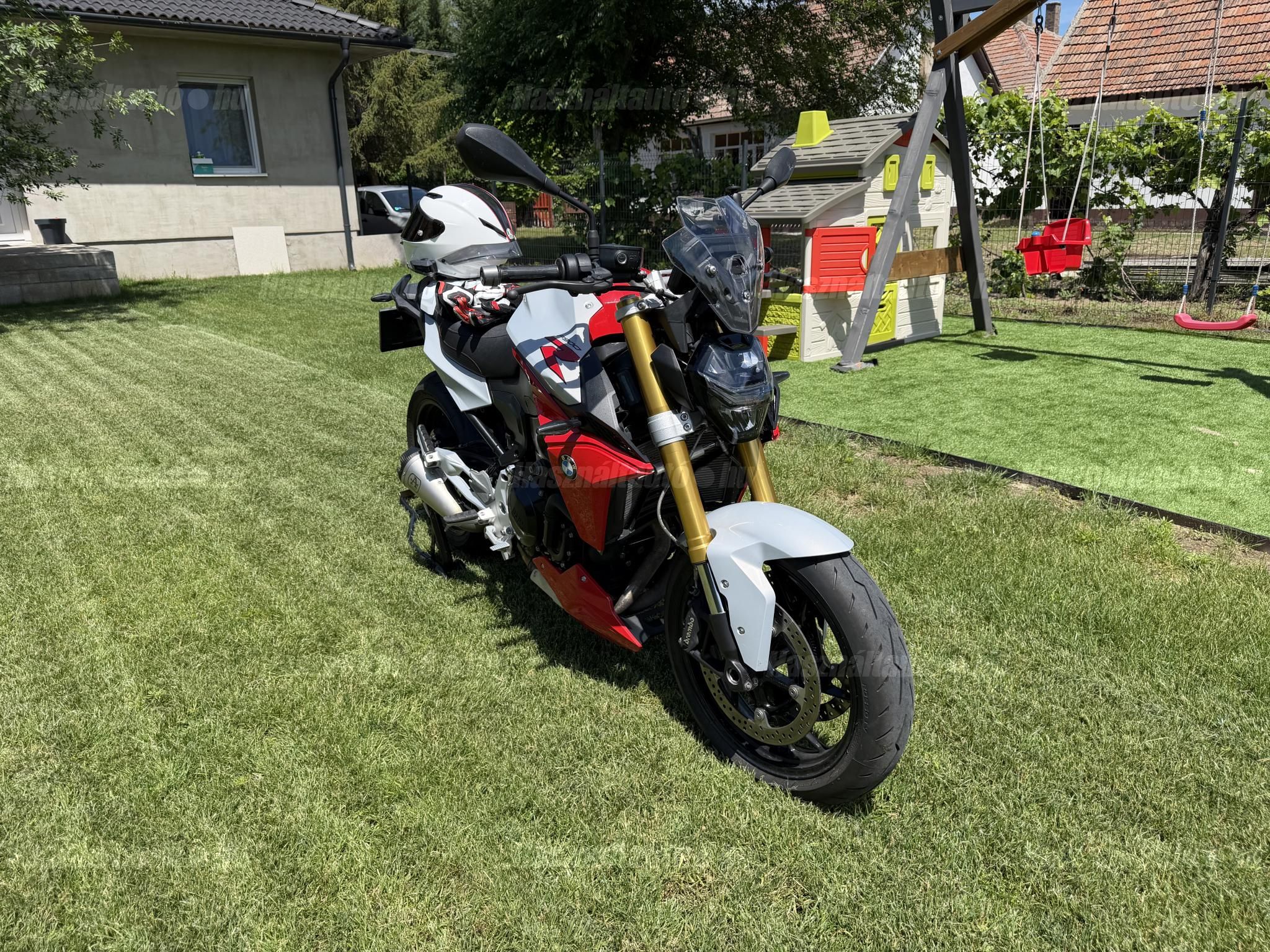 BMW F 900 R 2021/4 - 1