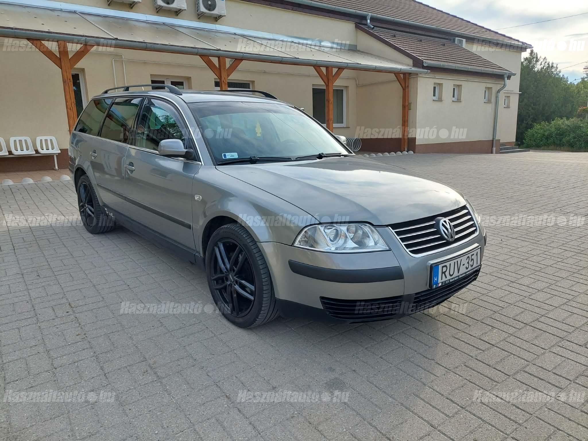 VOLKSWAGEN PASSAT V 2002/9 - 1