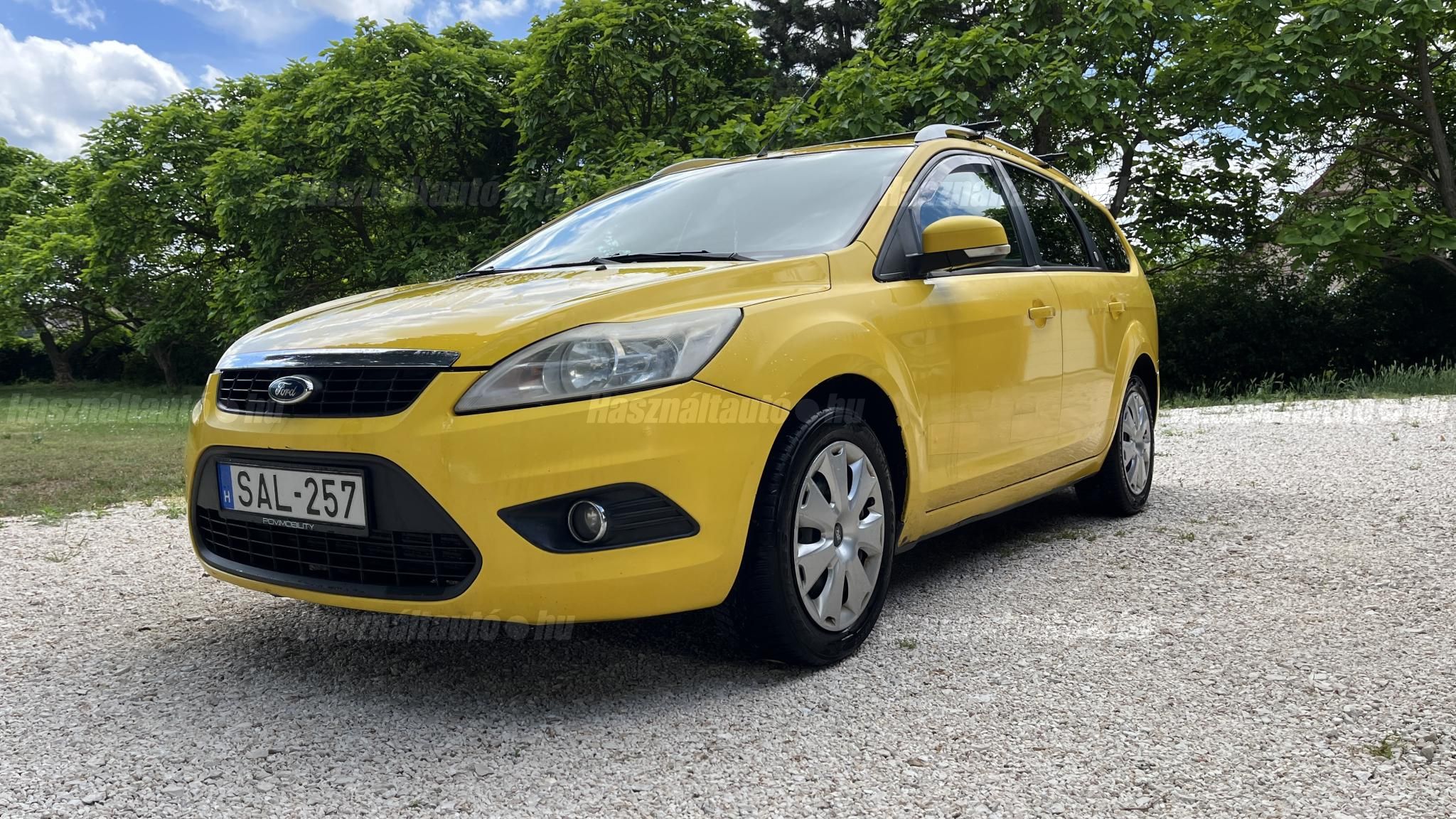 FORD FOCUS 2010 - 1