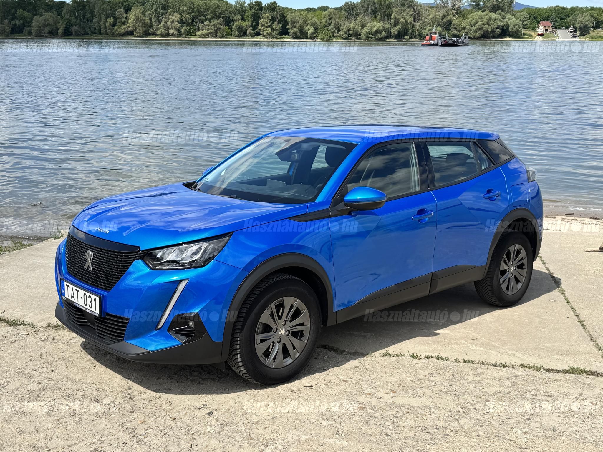 Peugeot 2008 Ventigo kék borítókép