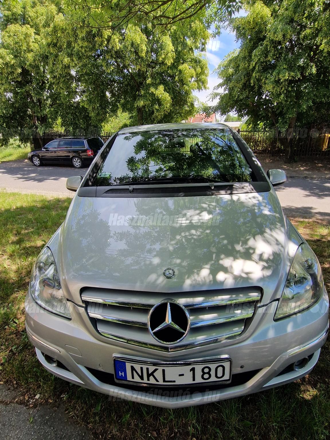 MERCEDES-BENZ B 180 2012/4 - 1