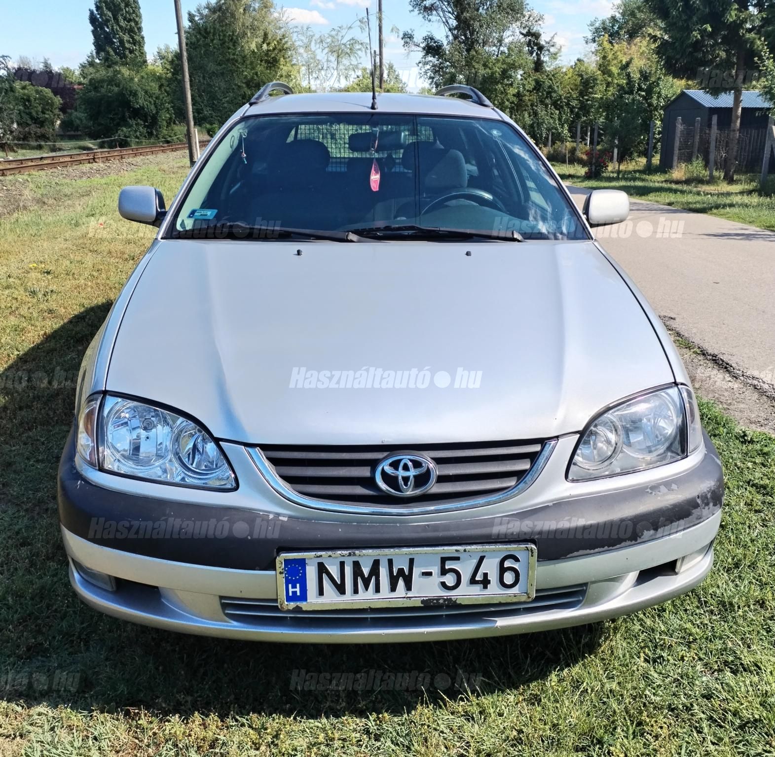 TOYOTA AVENSIS 2001/4 - 1