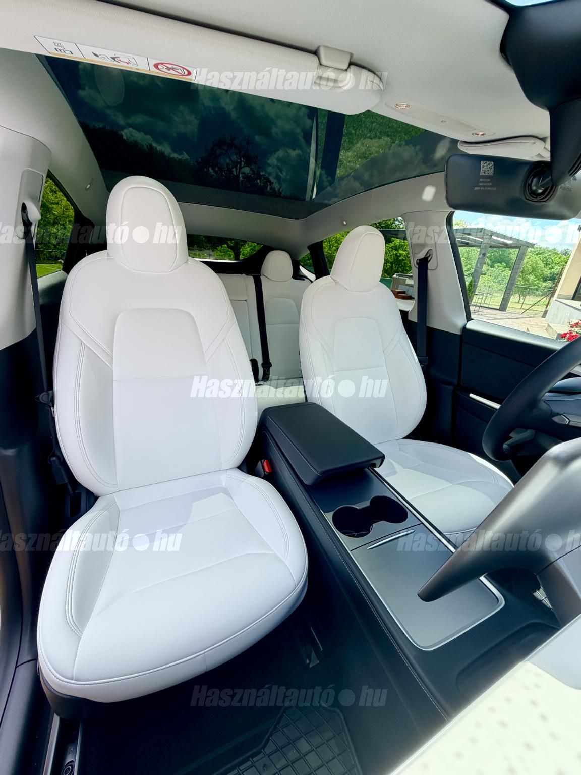 TESLA MODEL Y 2024/2 - 1