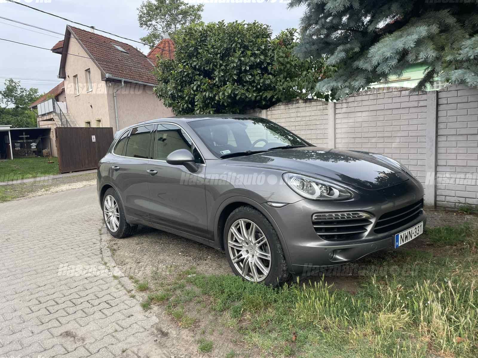 PORSCHE CAYENNE 2013/6 - 1