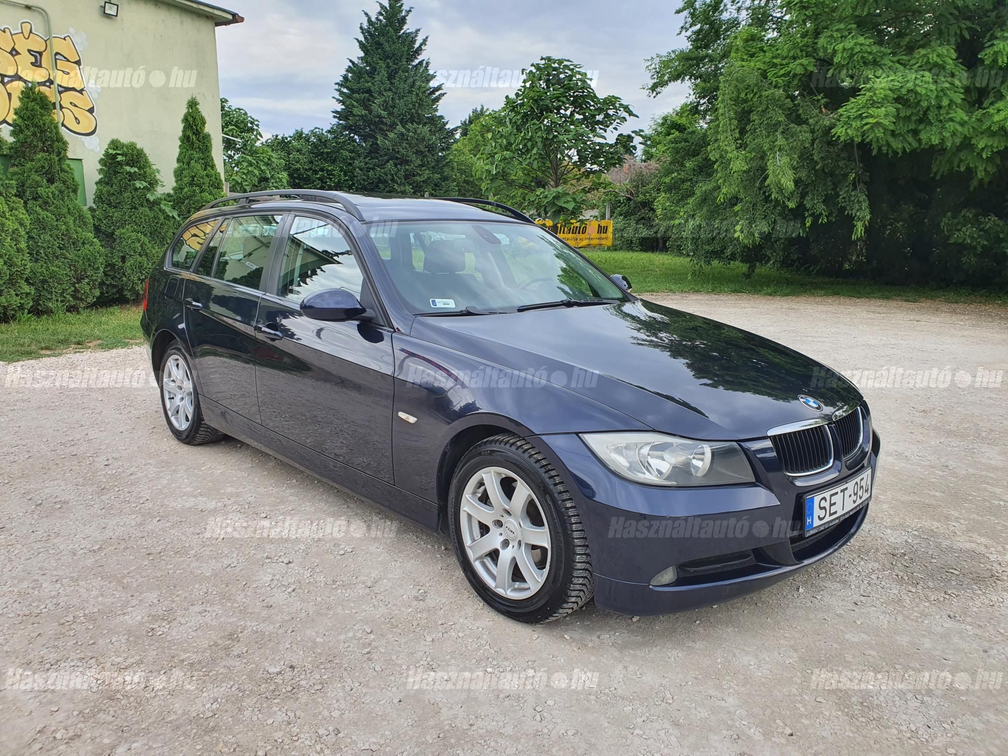 BMW 318 2006/9 - 1
