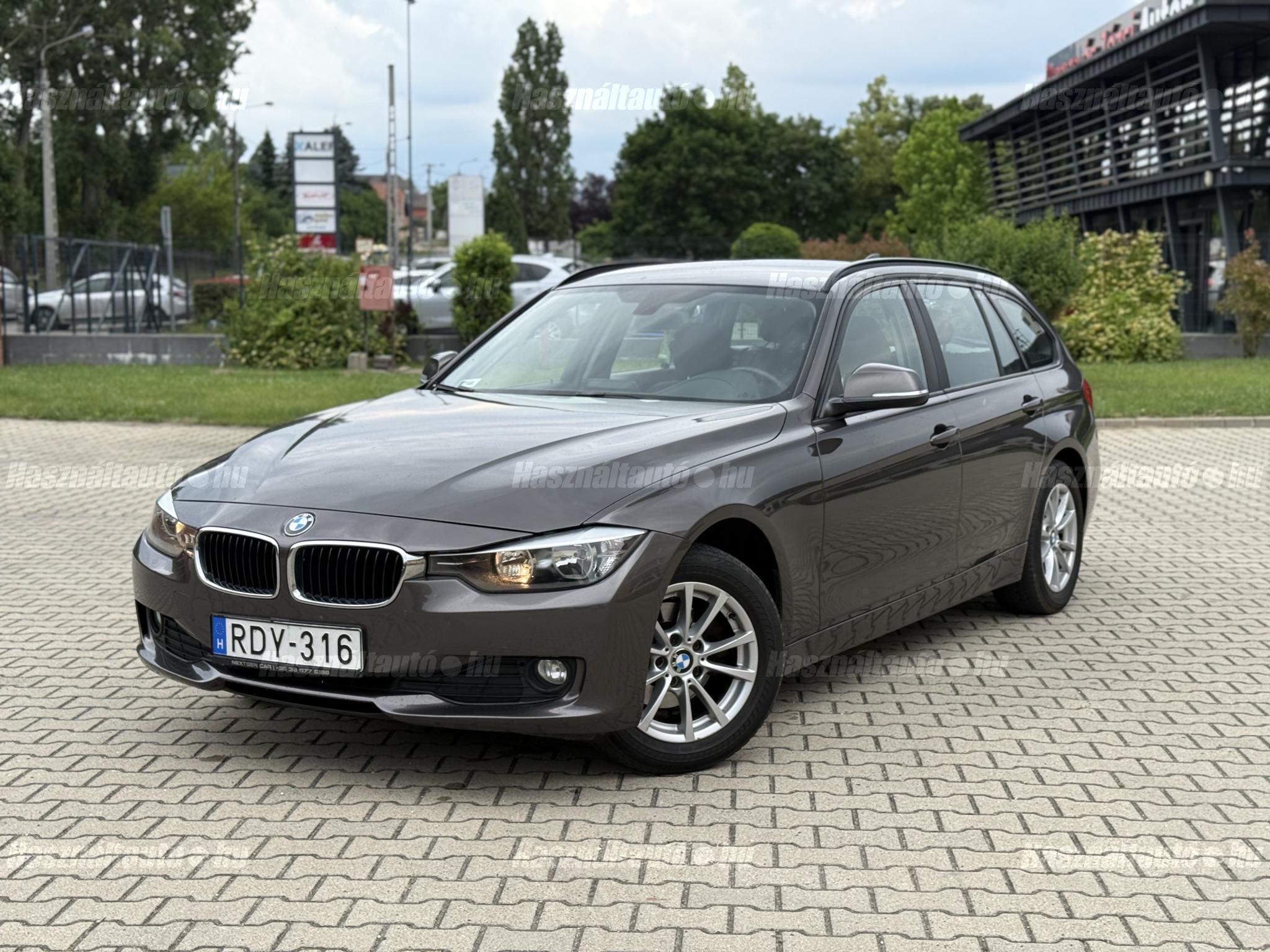 BMW 3-AS SOROZAT 2013/10 - 1