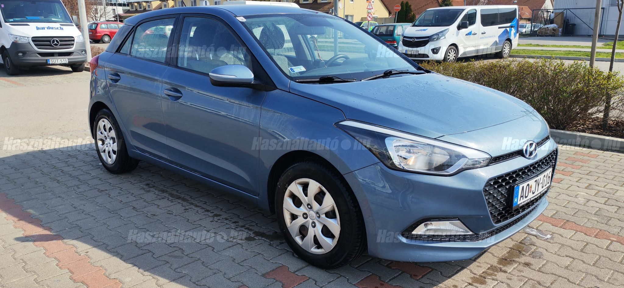 HYUNDAI I20 2015/11 - 1