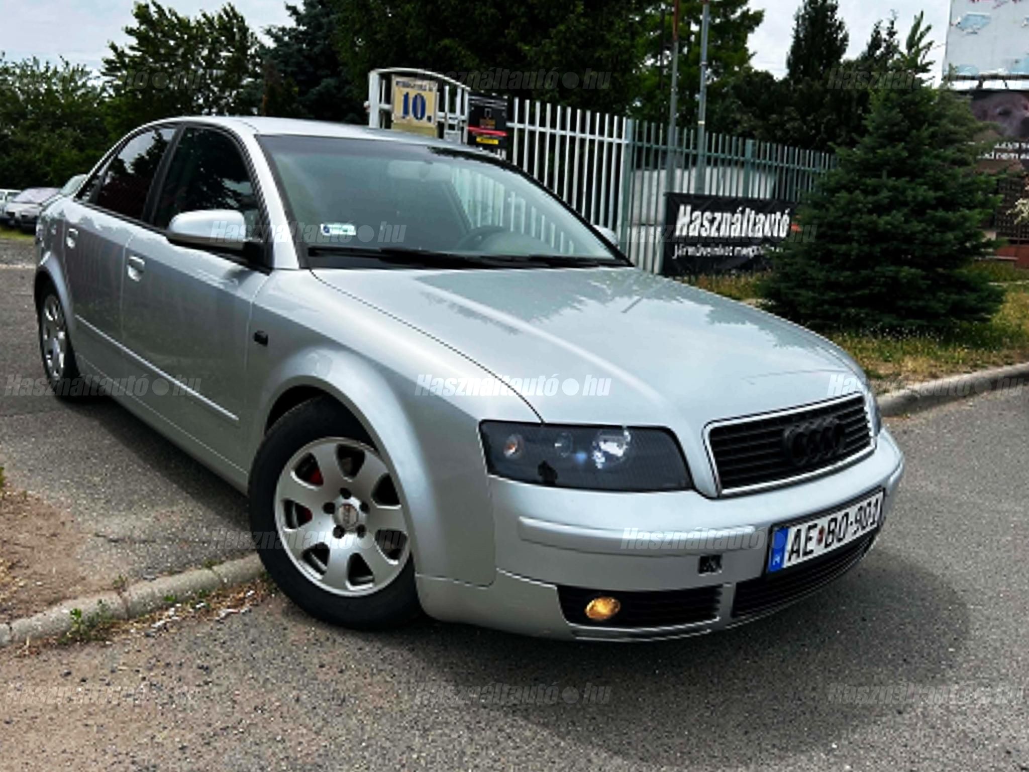 AUDI A4 2004/6 - 1