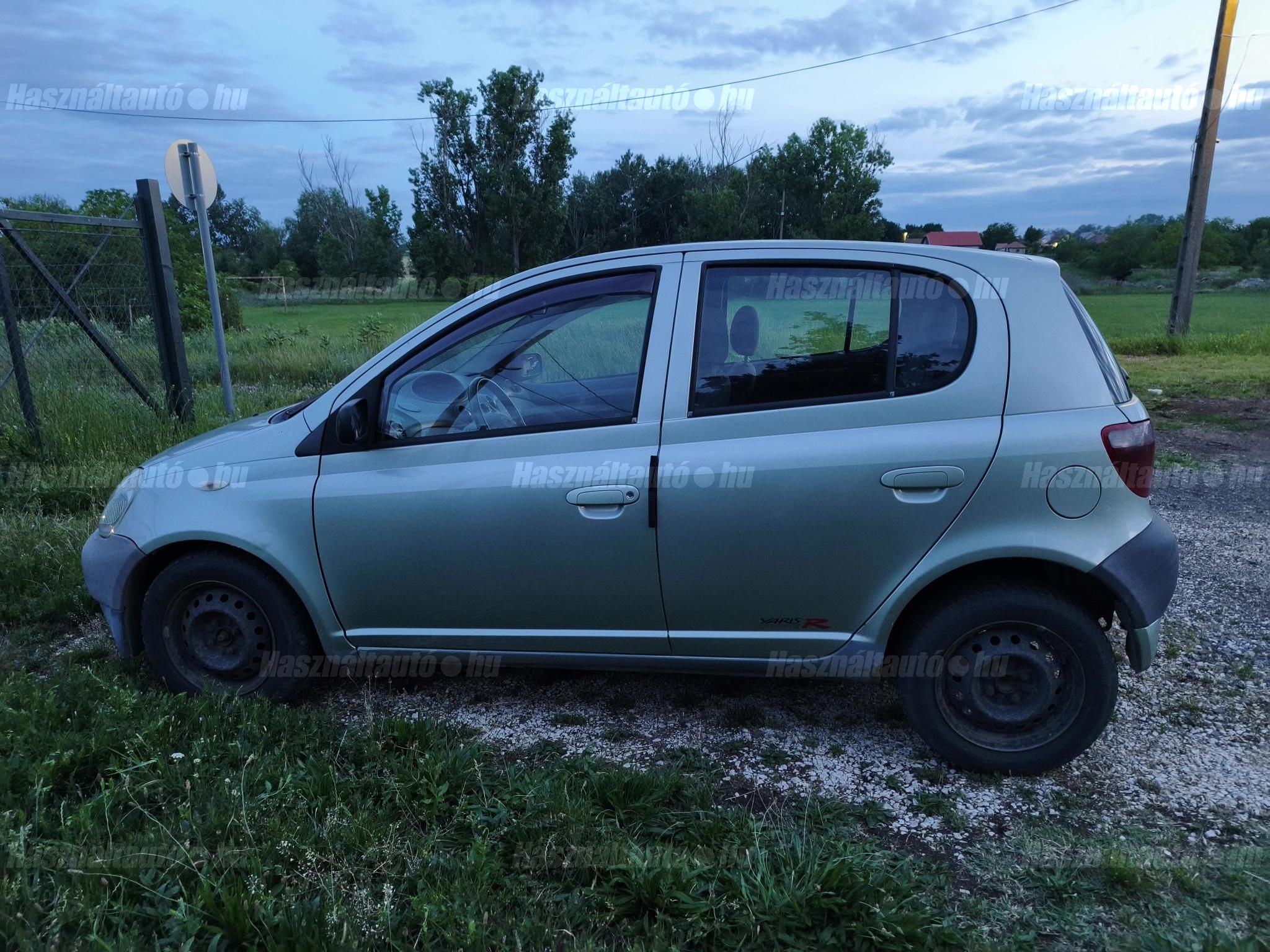 TOYOTA YARIS 2001/5 - 1