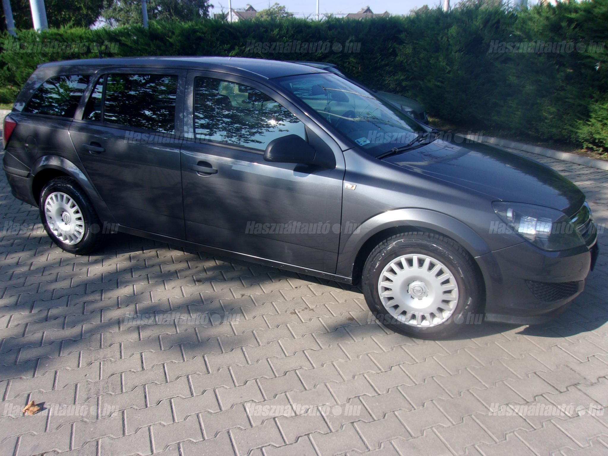OPEL ASTRA H 2010/6 - 1