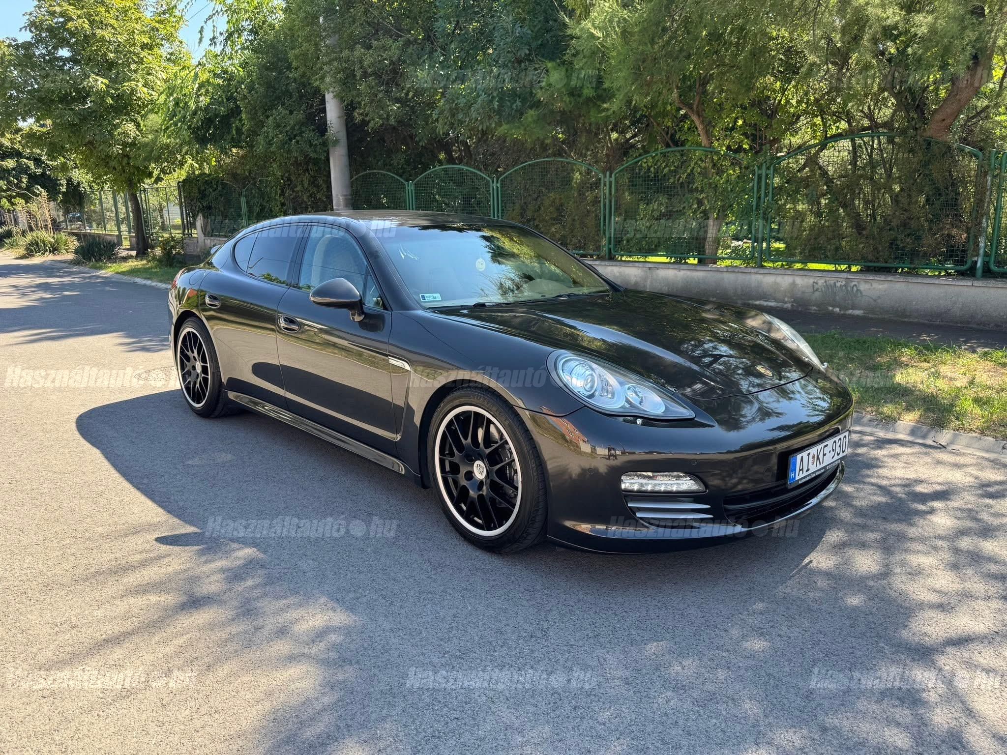 PORSCHE PANAMERA 2011/3 - 1