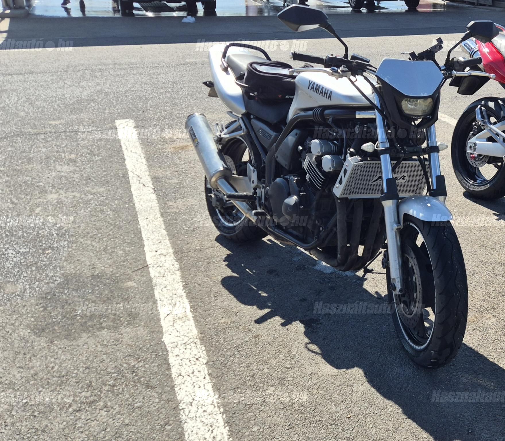 YAMAHA FZS 600 (FAZER) 1998 - 1