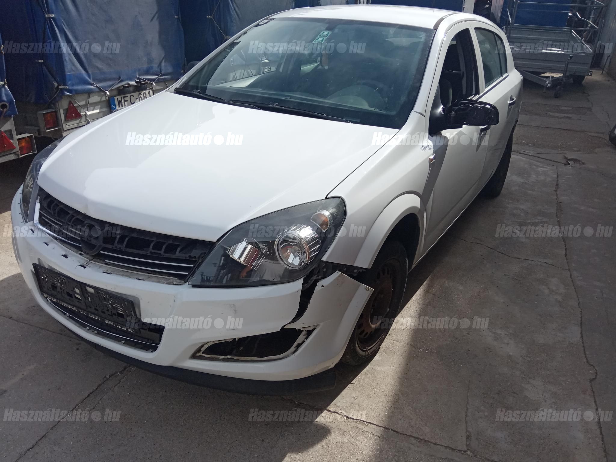 OPEL ASTRA H 2009/8 - 1
