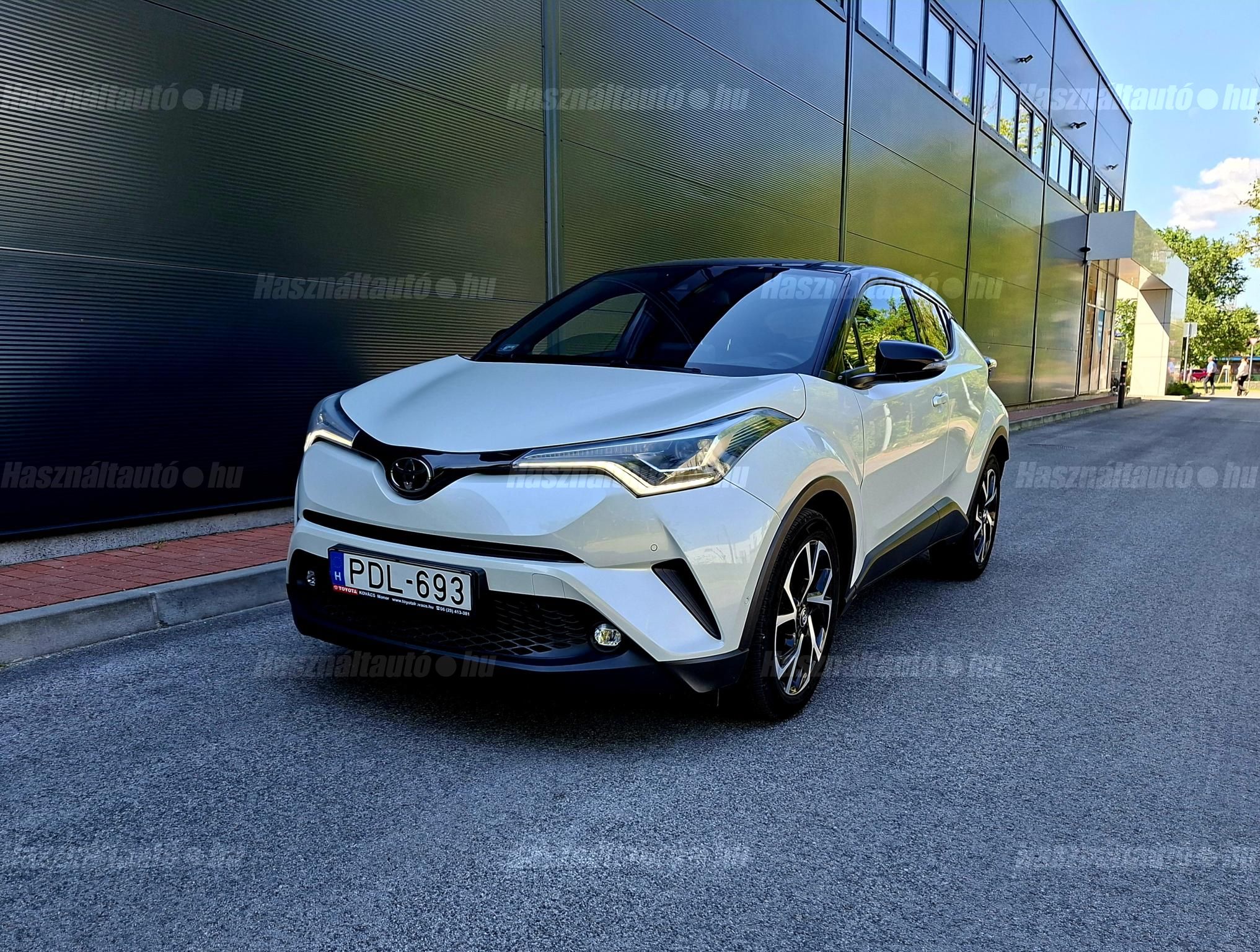 TOYOTA C-HR 2017/6 - 1