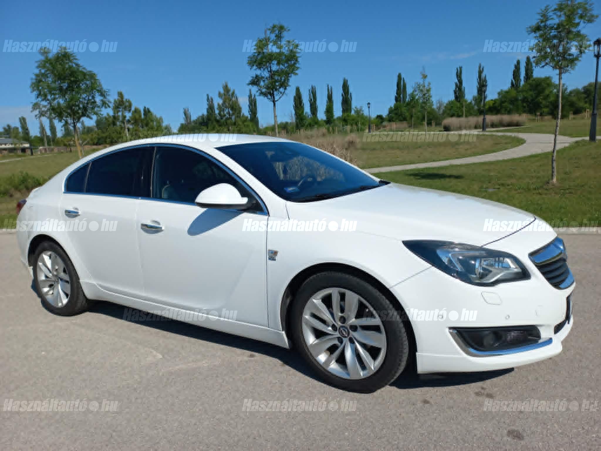OPEL INSIGNIA 2015/6 - 1