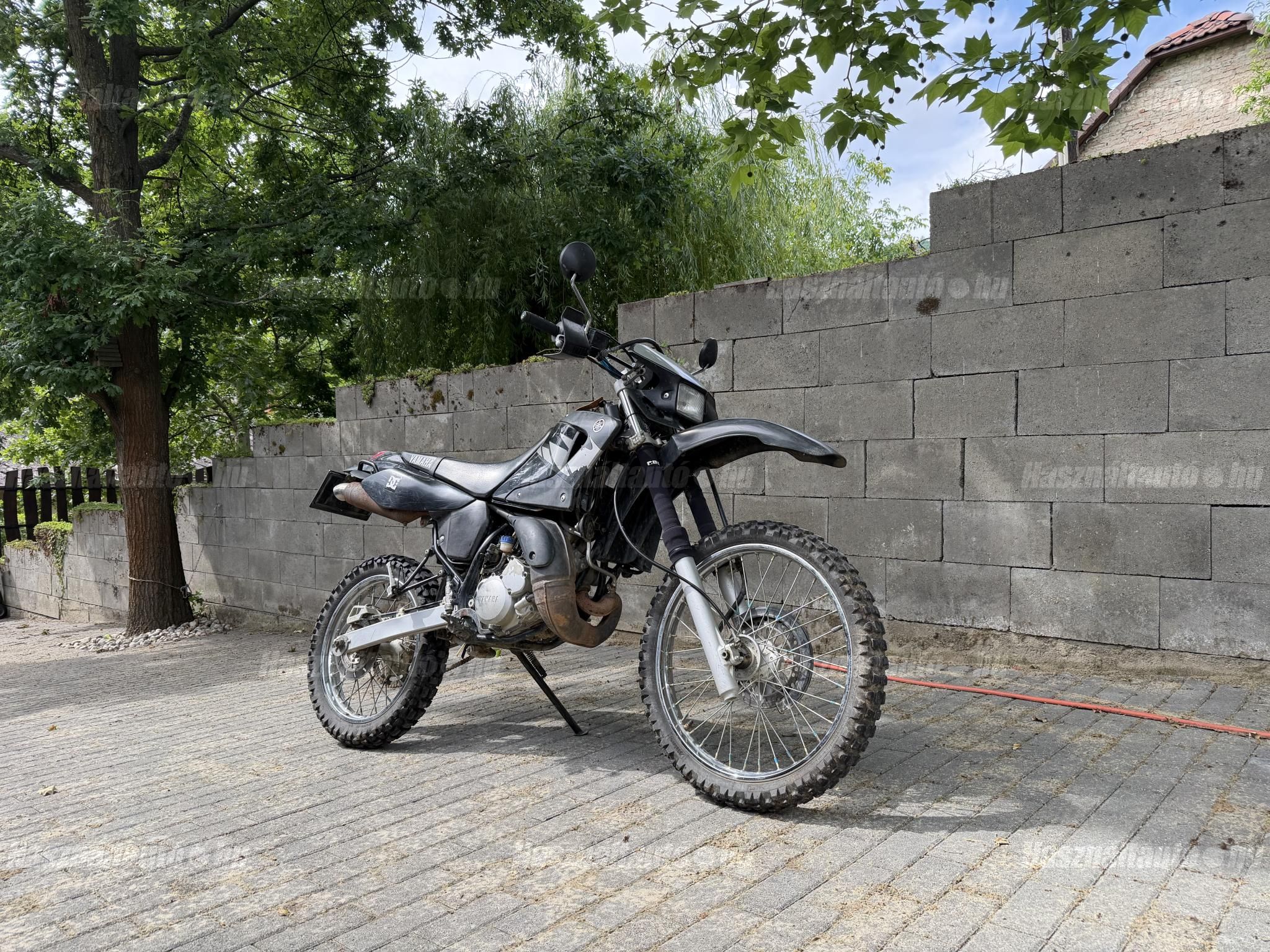 YAMAHA DT 125 2005/6 - 1