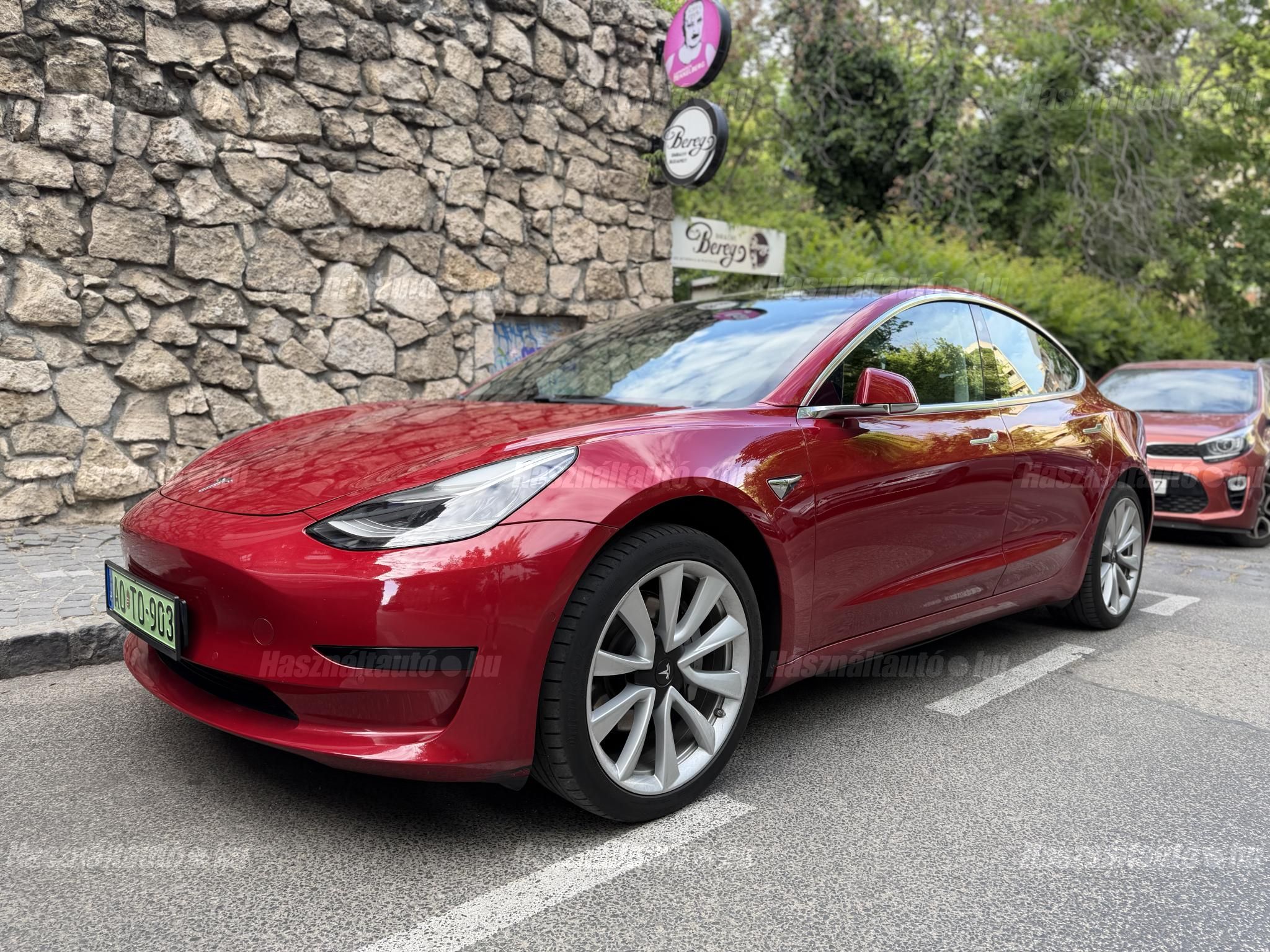 TESLA MODEL 3 2019/9 - 1