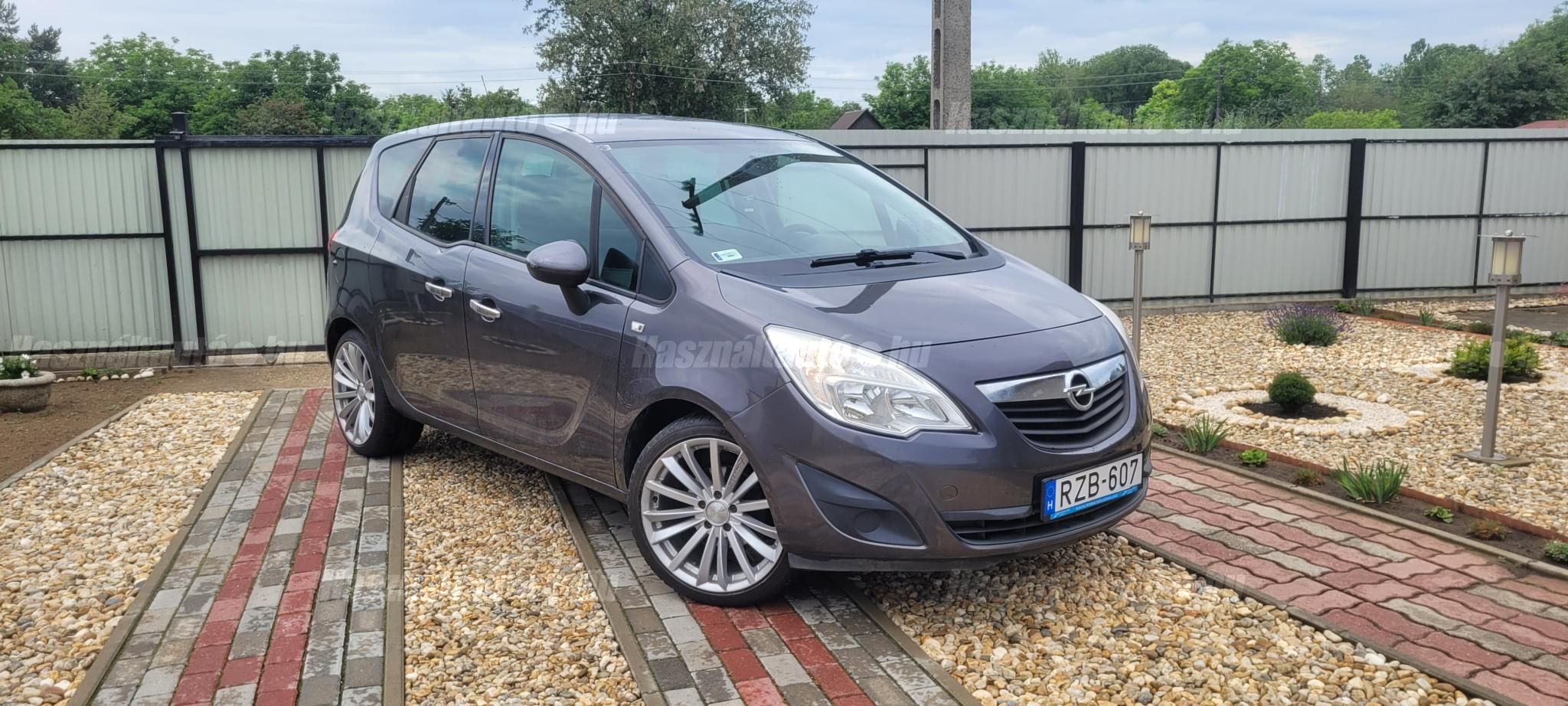 OPEL MERIVA B 2011/9 - 1