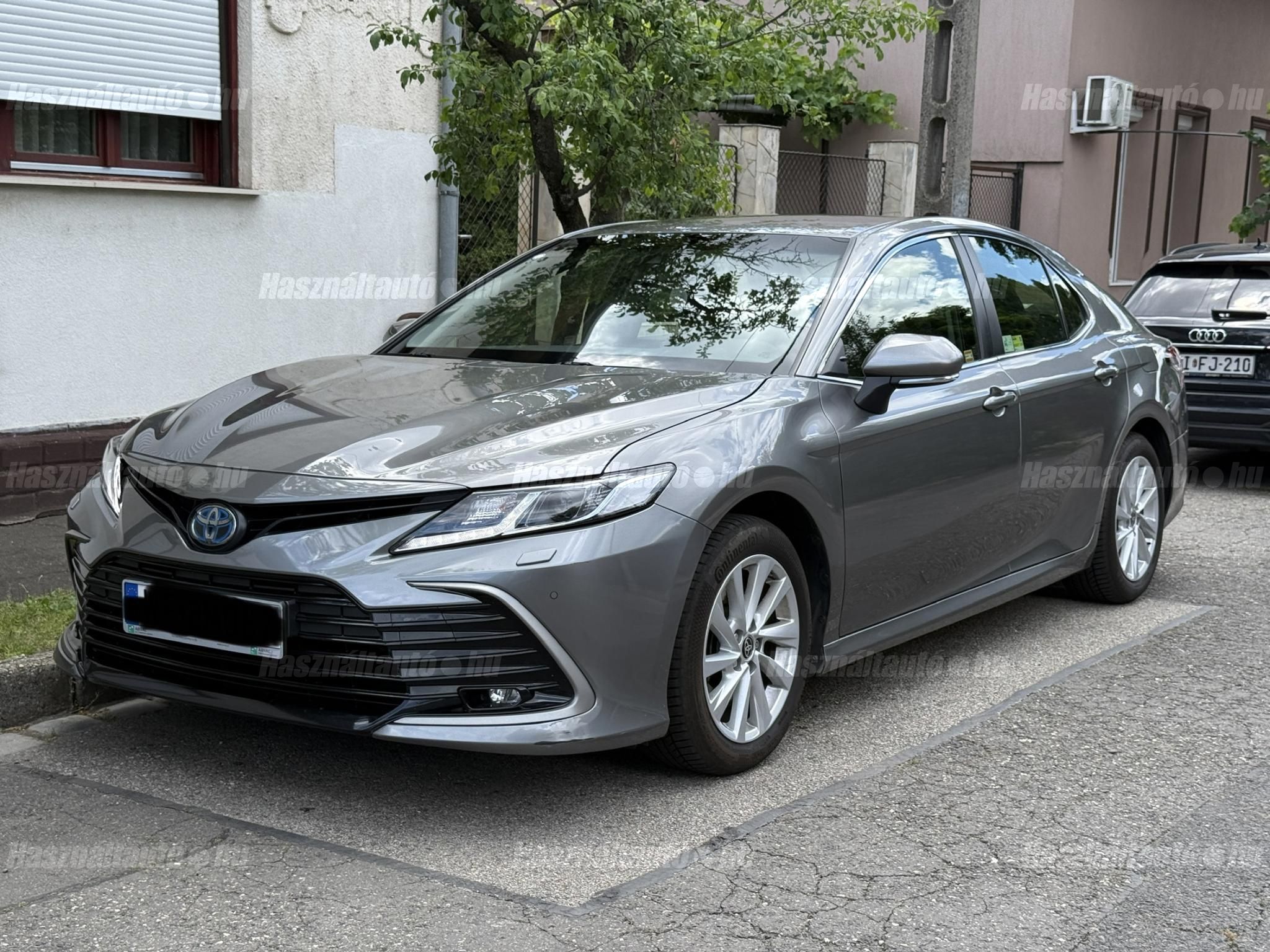 TOYOTA CAMRY 2023/4 - 1