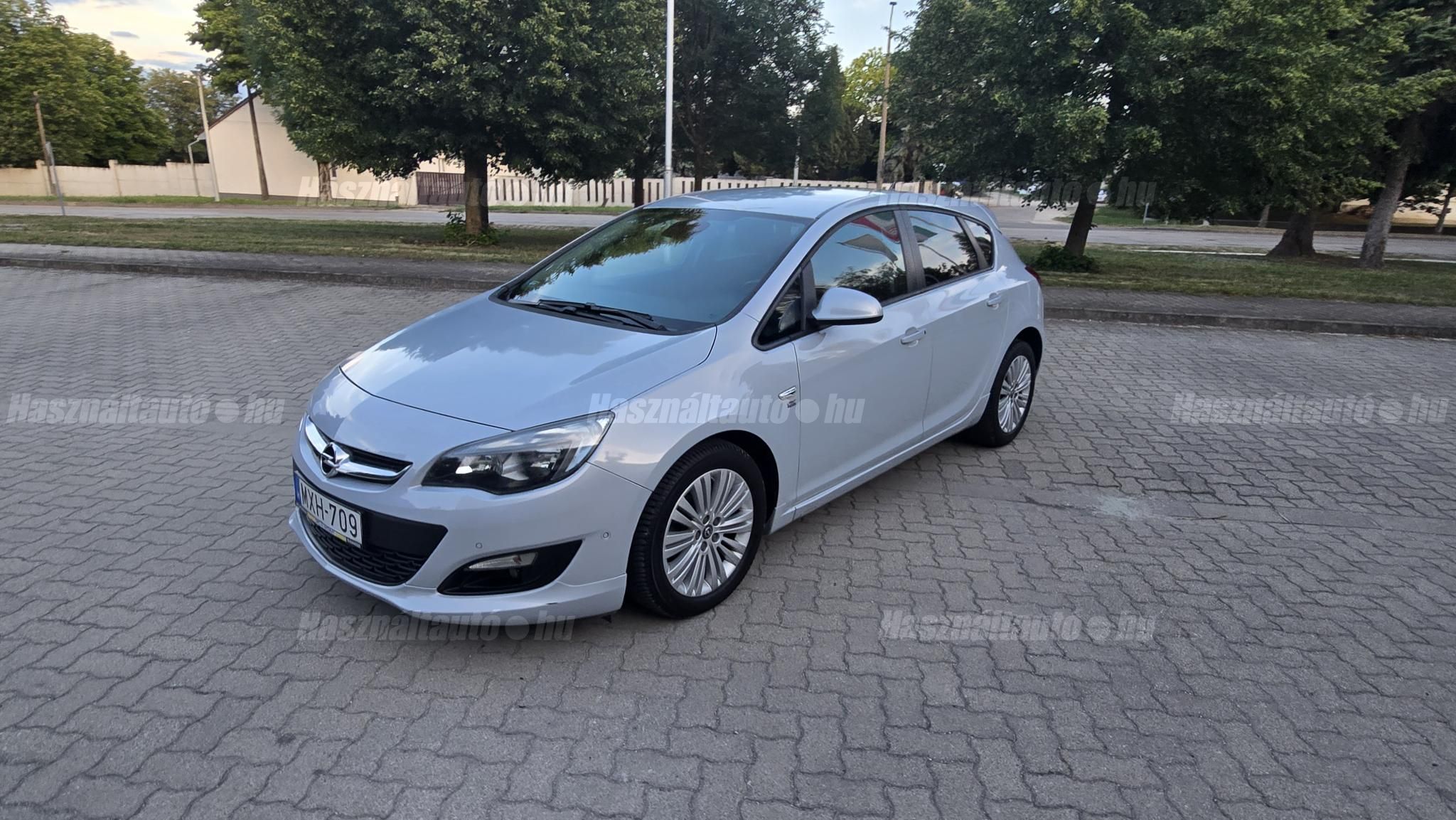 OPEL ASTRA J 2014/10 - 1